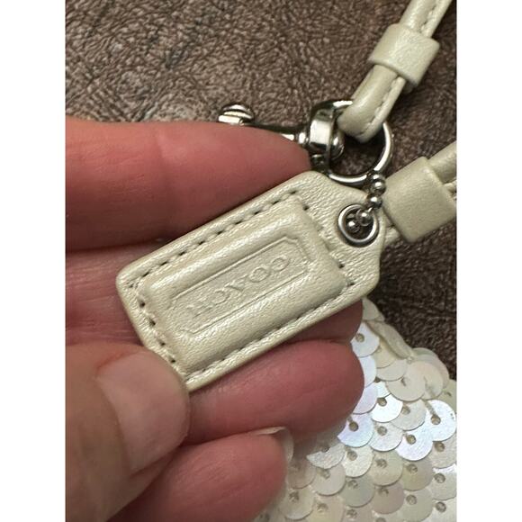 Coach Sequined Cream Wristlet CC Audrey - Picture 4 of 7